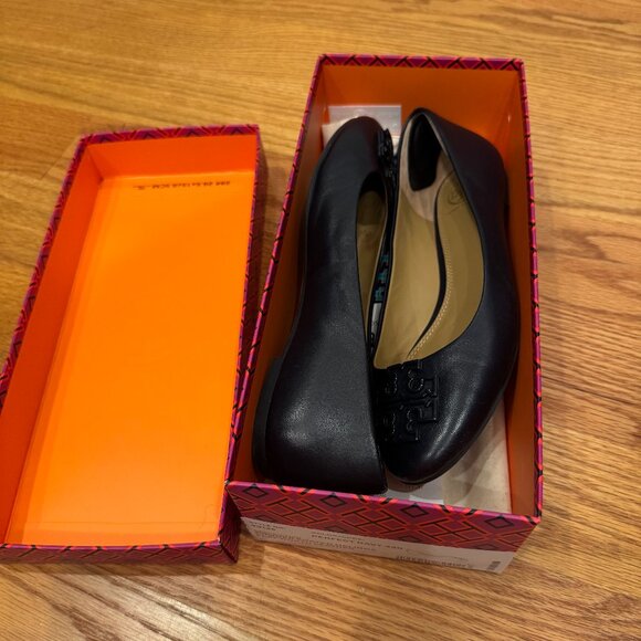 Tory Burch Melinda flats - Picture 1 of 6